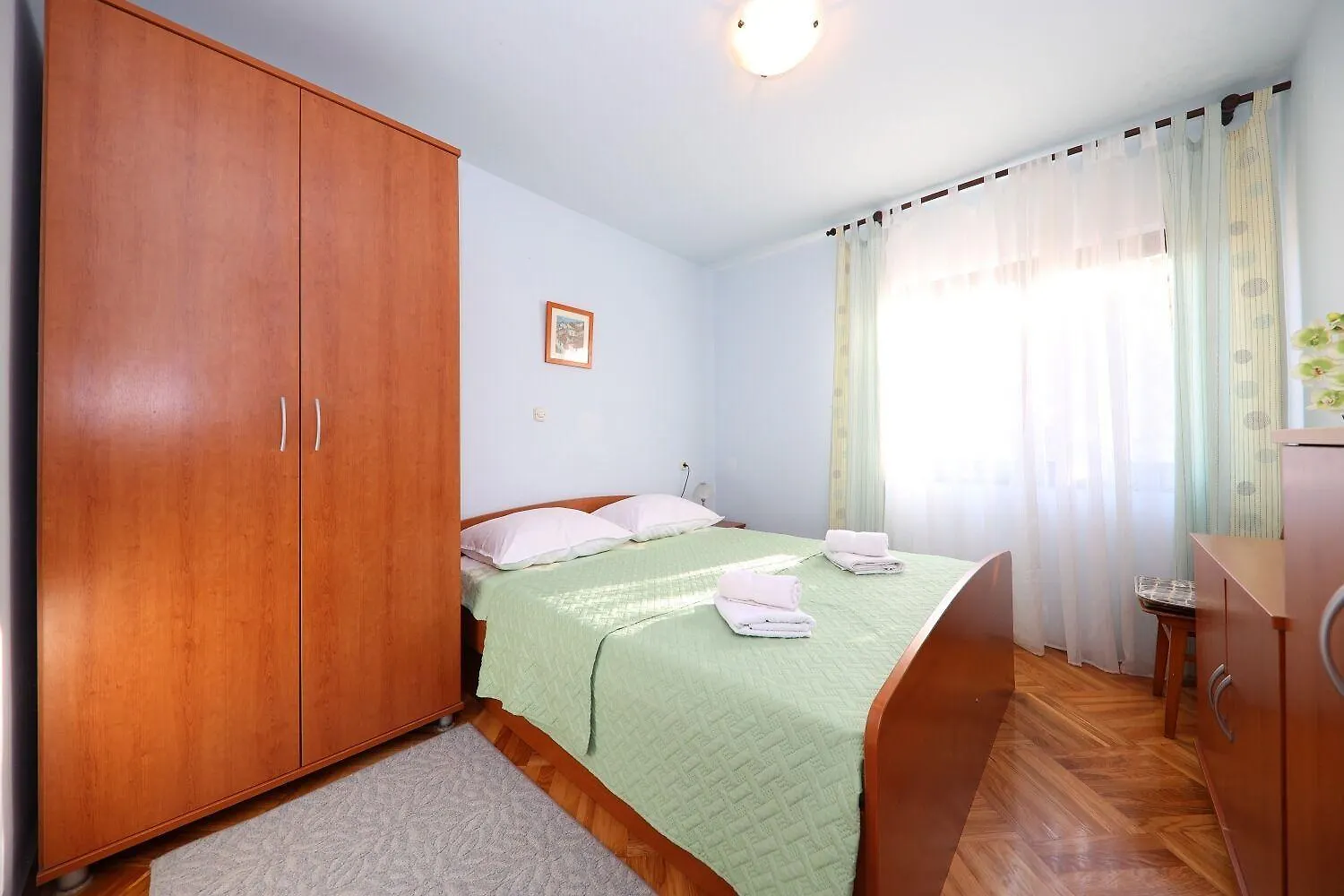 Apartment Gaspe Sutomiscica