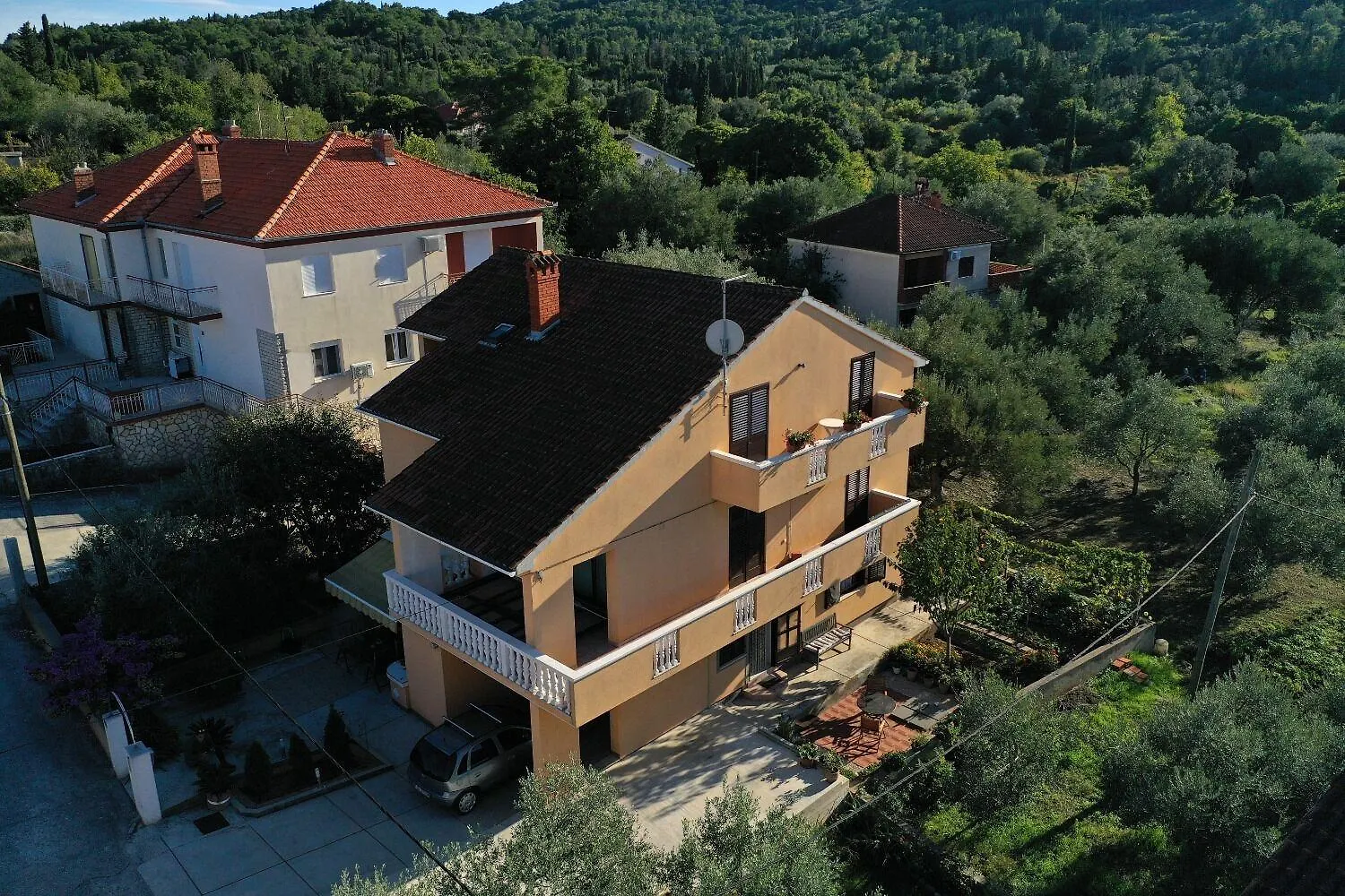 Apartment Gaspe Sutomiscica