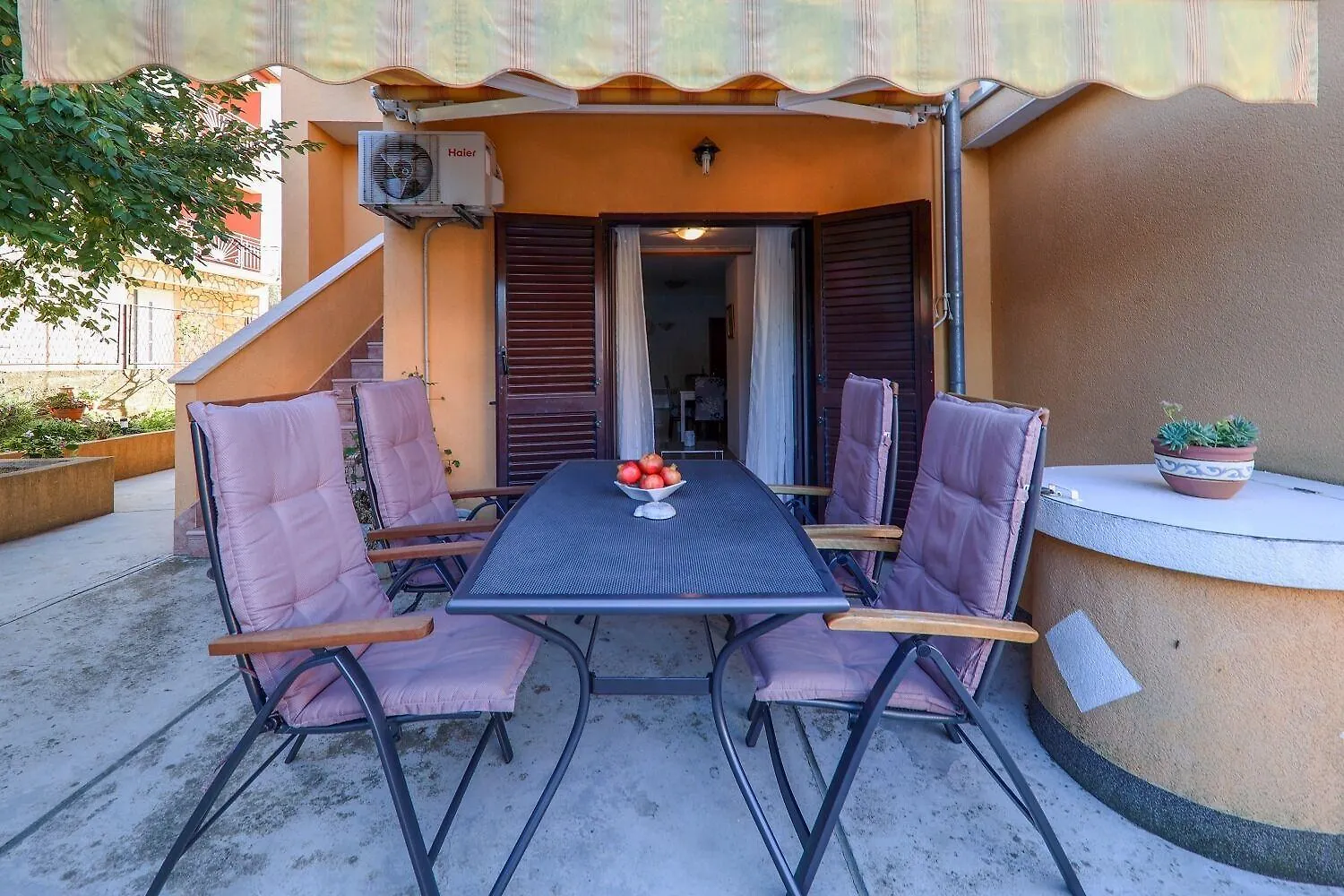 Apartment Gaspe Sutomiscica 克罗地亚