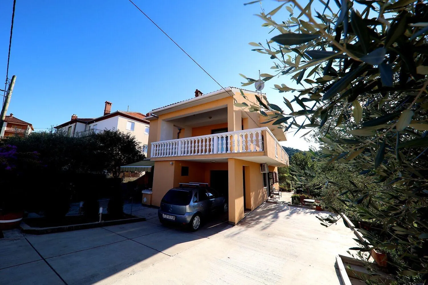 Apartment Gaspe Sutomiscica