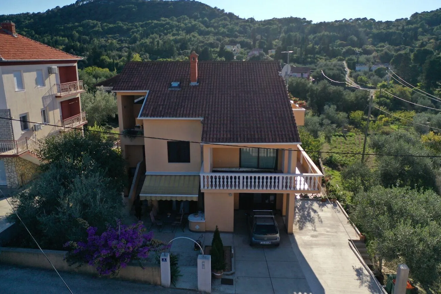Apartment Gaspe Sutomiscica